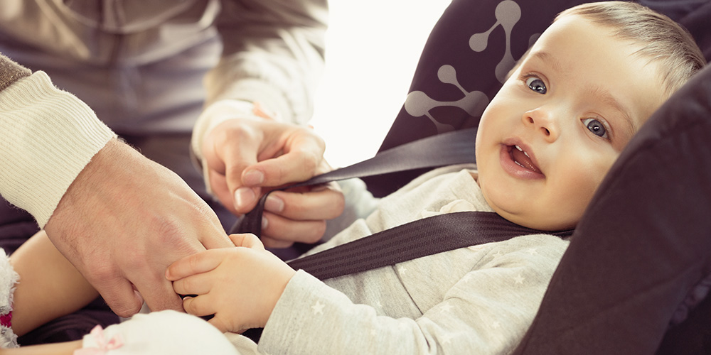 Qual a melhor posição para instalar a cadeirinha de bebê no carro?